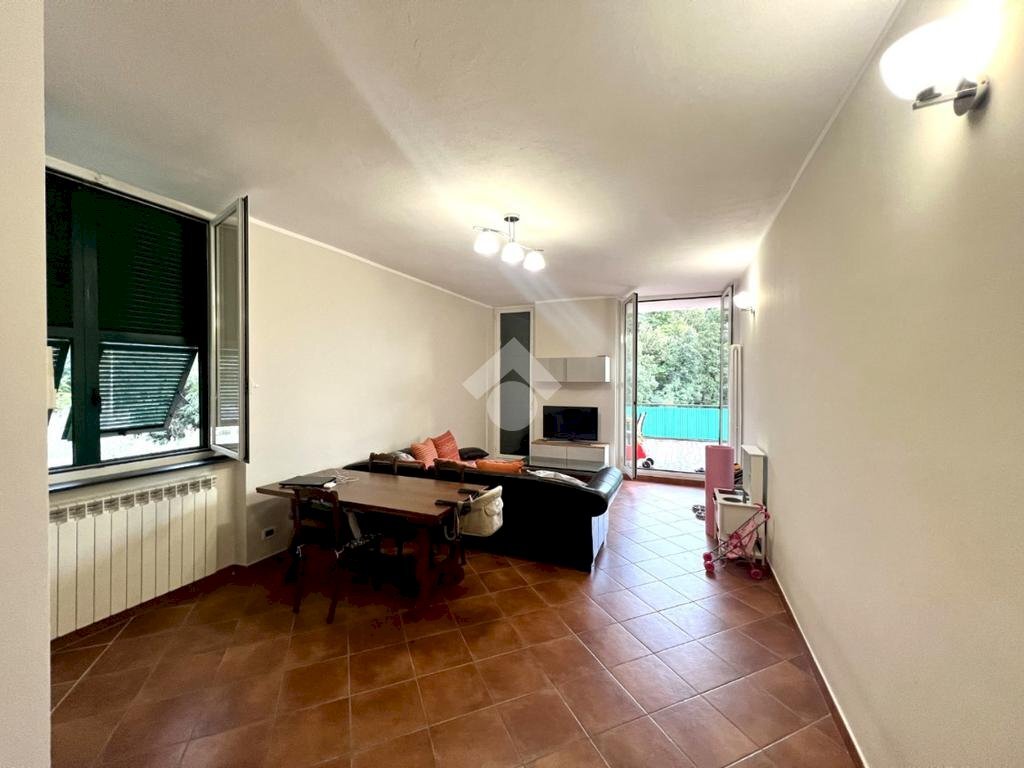 pentavano in vendita a Genova in zona Rivarolo