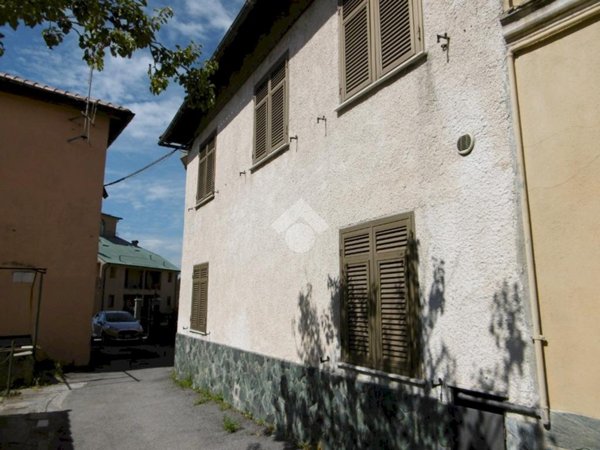 casa semindipendente in vendita a Genova in zona Bolzaneto