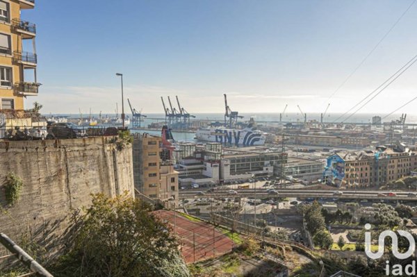 appartamento in vendita a Genova in zona Sampierdarena