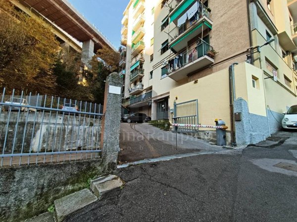 ufficio in vendita a Genova in zona Molassana