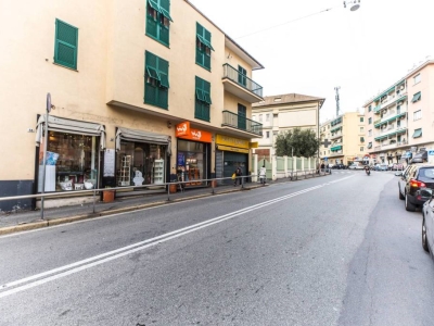 locale commerciale in vendita a Genova in zona San Martino