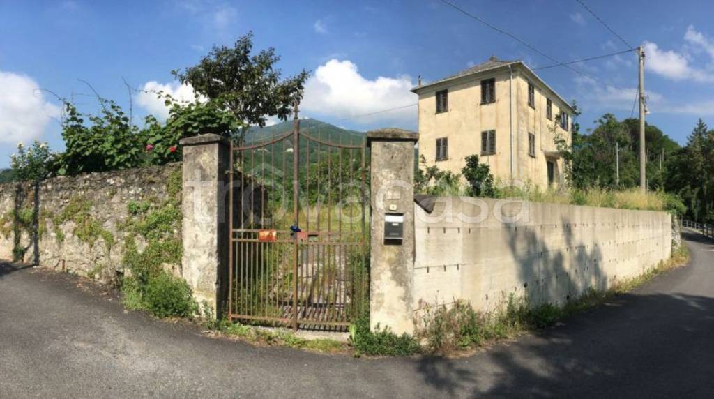 appartamento in vendita a Genova in zona Pontedecimo