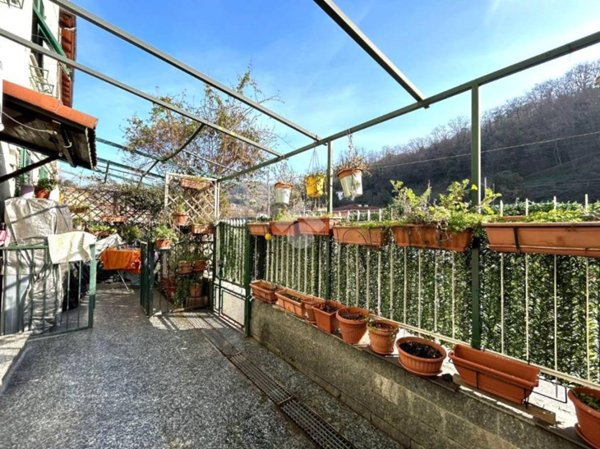 casa indipendente in vendita a Genova in zona Pontedecimo