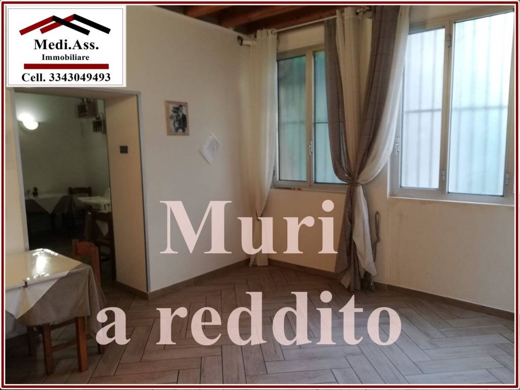quadrivano in vendita a Genova in zona Sampierdarena