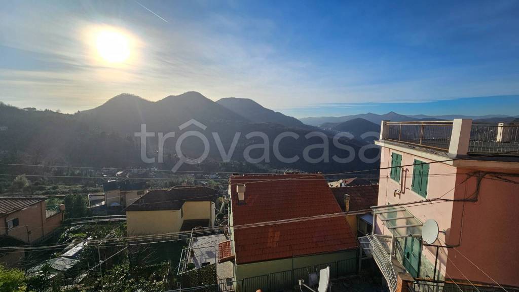 appartamento in vendita a Genova in zona Bavari