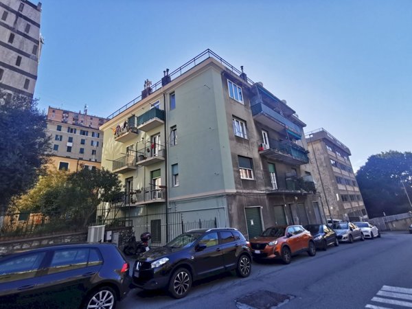 appartamento in vendita a Genova in zona Sampierdarena