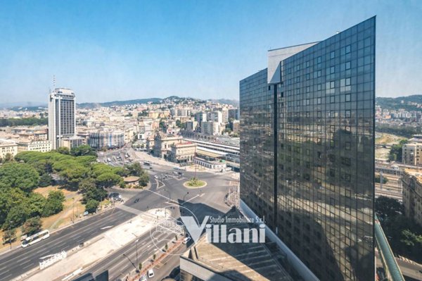 ufficio in vendita a Genova in zona Foce