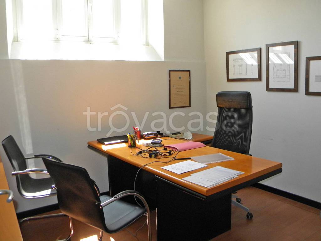 ufficio in vendita a Genova in zona San Martino