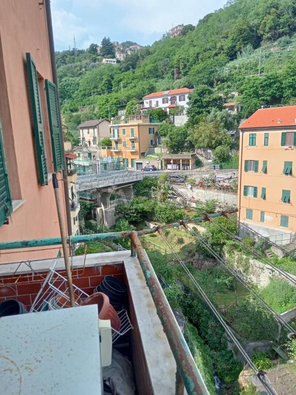 appartamento in vendita a Genova in zona Sestri Ponente