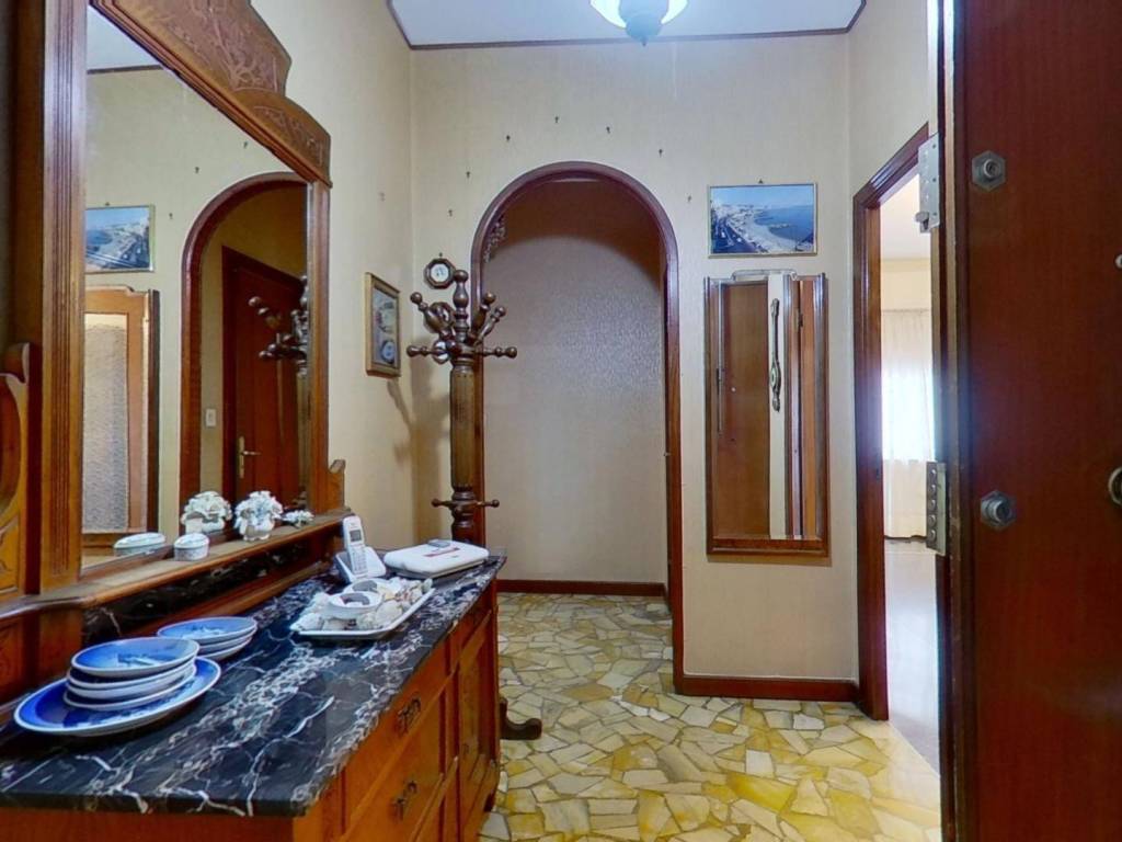 appartamento in vendita a Genova in zona Pegli