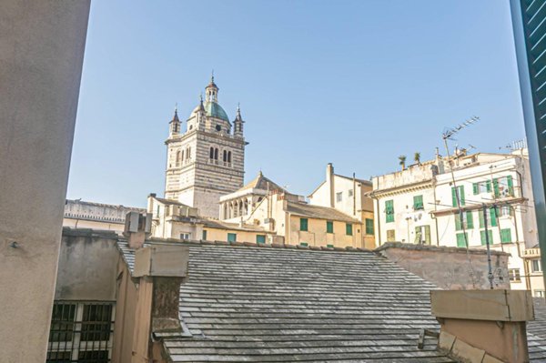 appartamento in vendita a Genova in zona Sottoripa / Maddalena / Molo