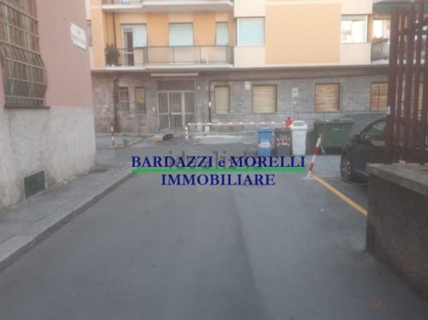 ufficio in vendita a Genova in zona Bolzaneto