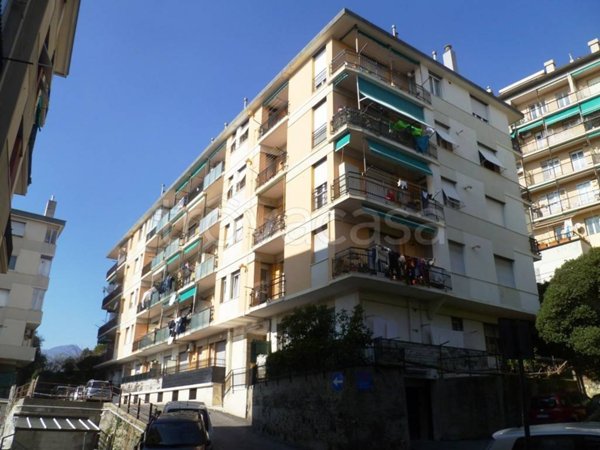 appartamento in vendita a Genova in zona Palmaro / Pra'