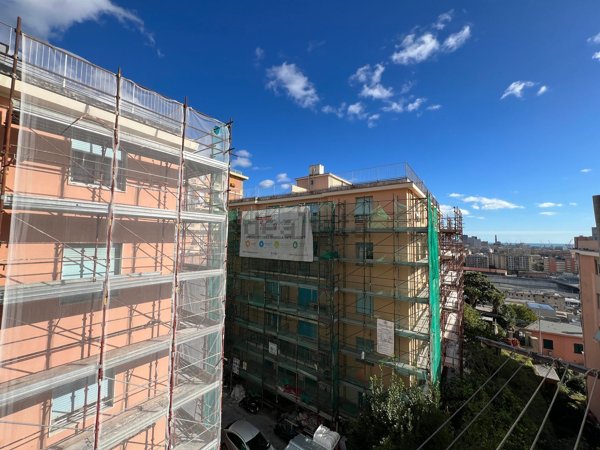 appartamento in vendita a Genova in zona Cornigliano