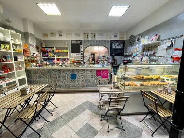 negozio in vendita a Genova in zona Sestri Ponente