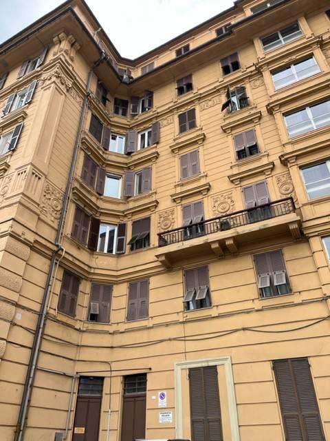 appartamento in vendita a Genova in zona Sampierdarena
