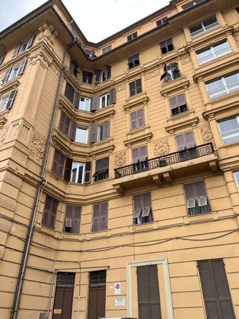 appartamento in vendita a Genova in zona Sampierdarena