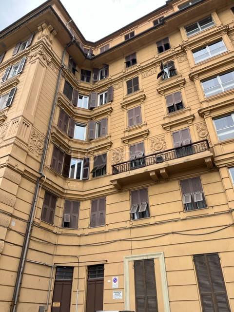 appartamento in vendita a Genova in zona Sampierdarena