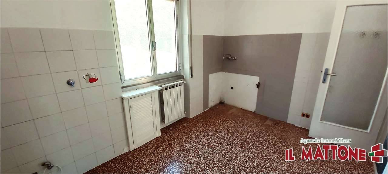 appartamento in vendita a Genova in zona Pontedecimo