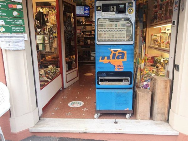 negozio in vendita a Genova in zona Albaro