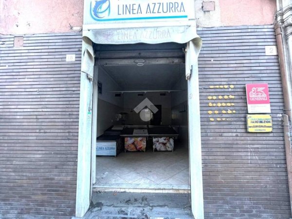 negozio in vendita a Genova in zona Bolzaneto