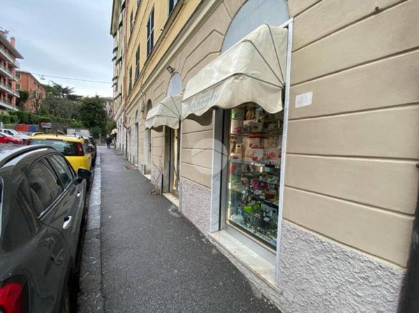 negozio in vendita a Genova in zona Pegli