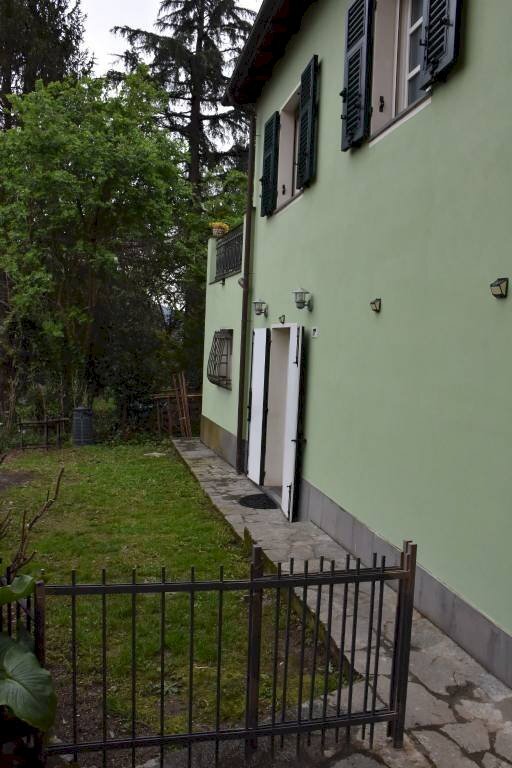 casa indipendente in vendita a Genova in zona Murta