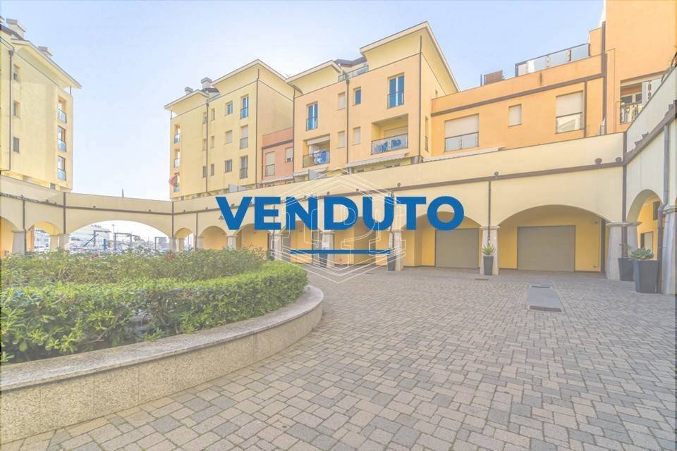 appartamento in vendita a Genova in zona Sestri Ponente