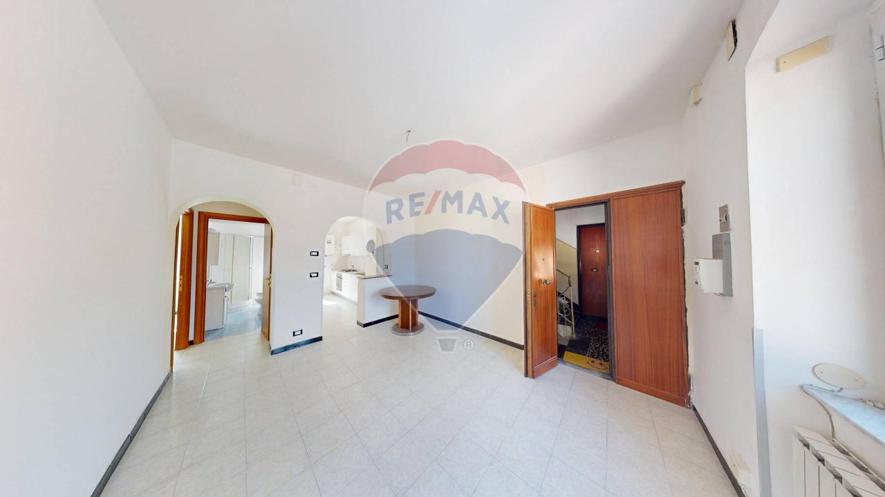 appartamento in vendita a Genova in zona Bolzaneto