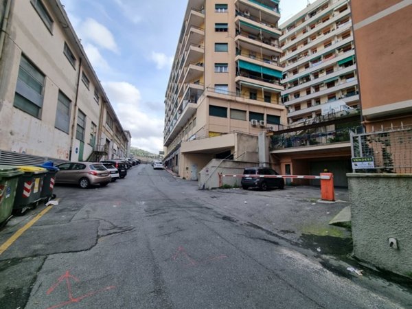 monolocale in vendita a Genova in zona Marassi