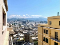 appartamento in vendita a Genova in zona Carignano