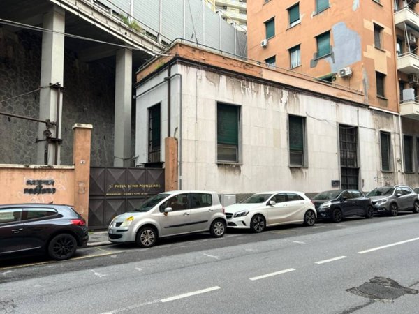 appartamento in vendita a Genova in zona Sampierdarena