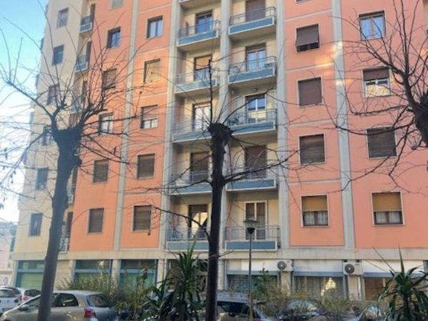 appartamento in vendita a Genova in zona Rivarolo