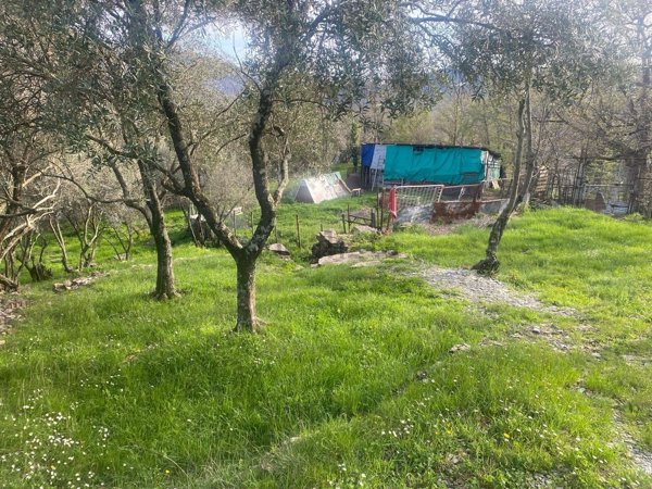appartamento in vendita a Genova in zona Struppa