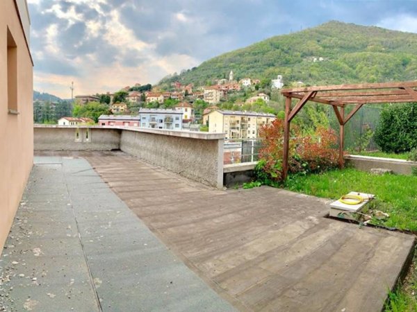 casa indipendente in vendita a Genova in zona Struppa