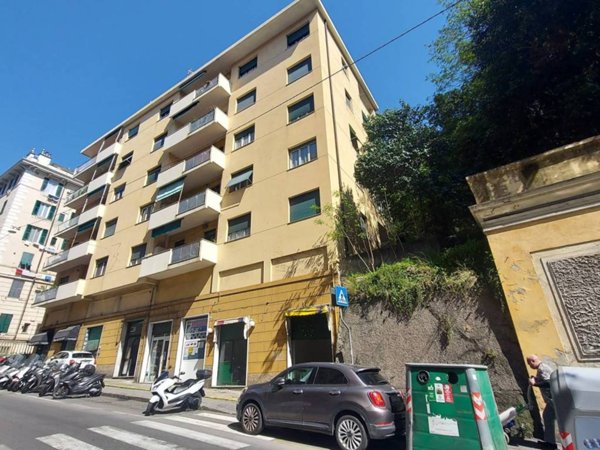 negozio in vendita a Genova in zona San Fruttuoso