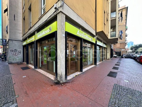 negozio in vendita a Genova in zona Sampierdarena