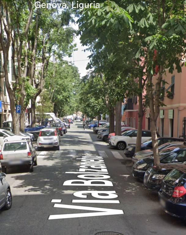 quadrivano in vendita a Genova in zona Bolzaneto