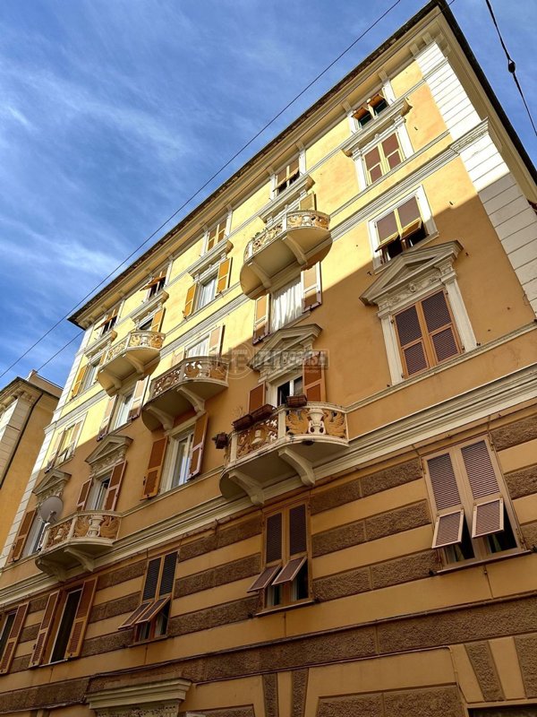 appartamento in vendita a Genova in zona Sampierdarena