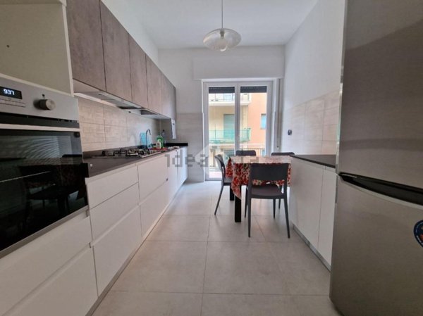 appartamento in vendita a Genova in zona Sturla