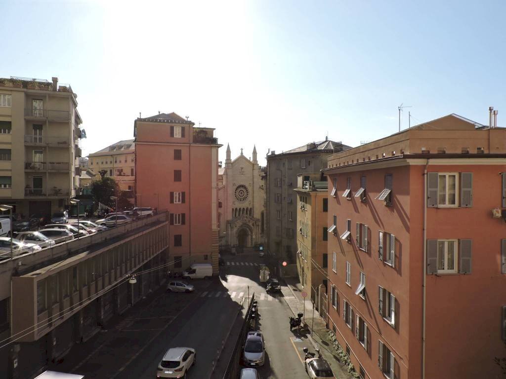 appartamento in vendita a Genova in zona Sampierdarena