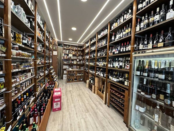negozio in vendita a Genova in zona Nervi
