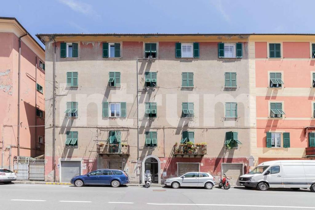 appartamento in vendita a Genova in zona Pontedecimo