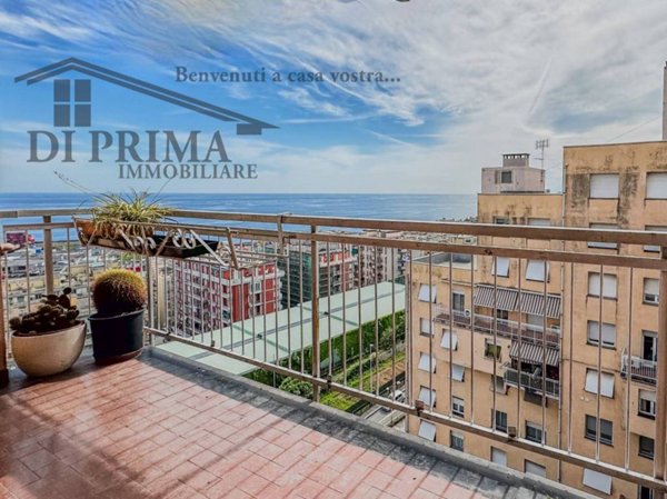 appartamento in vendita a Genova in zona Palmaro / Pra'