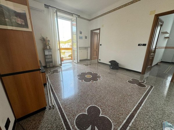 appartamento in vendita a Genova in zona Sestri Ponente