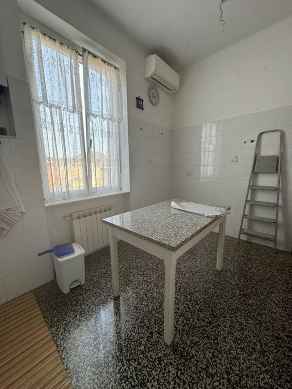appartamento in vendita a Genova in zona Sestri Ponente