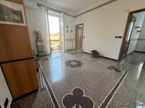 appartamento in vendita a Genova in zona Sestri Ponente