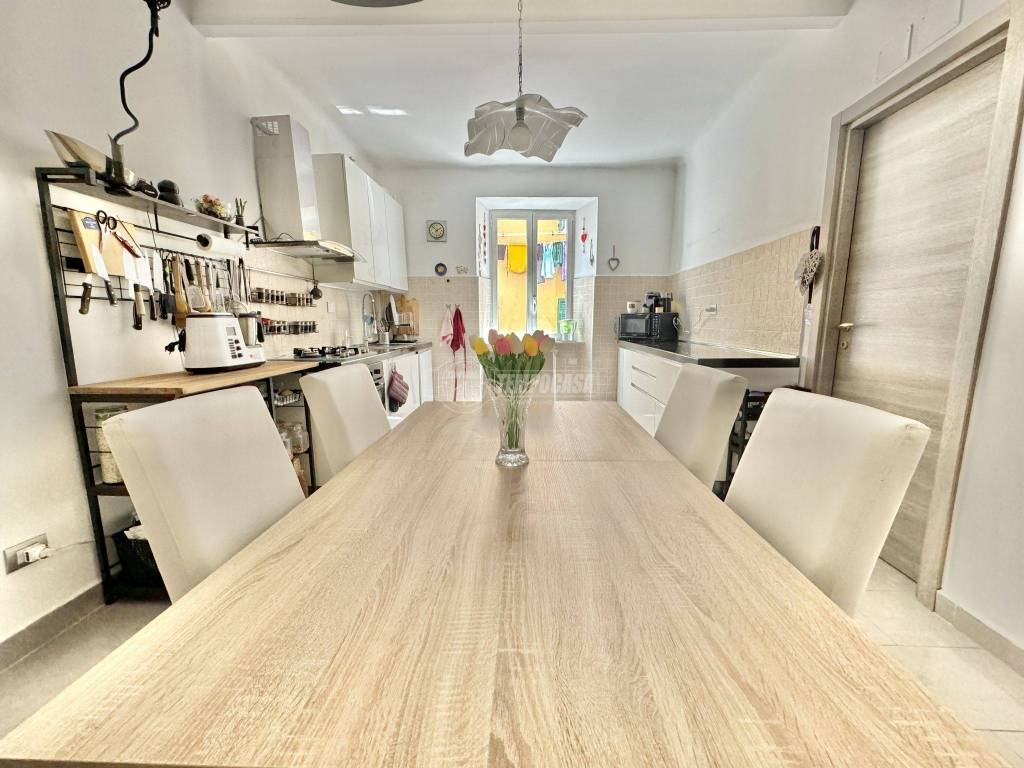 appartamento in vendita a Genova in zona Sampierdarena