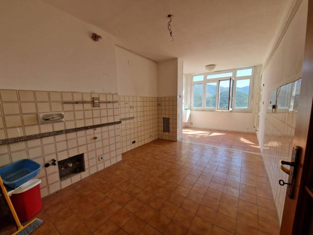 appartamento in vendita a Genova in zona Palmaro / Pra'