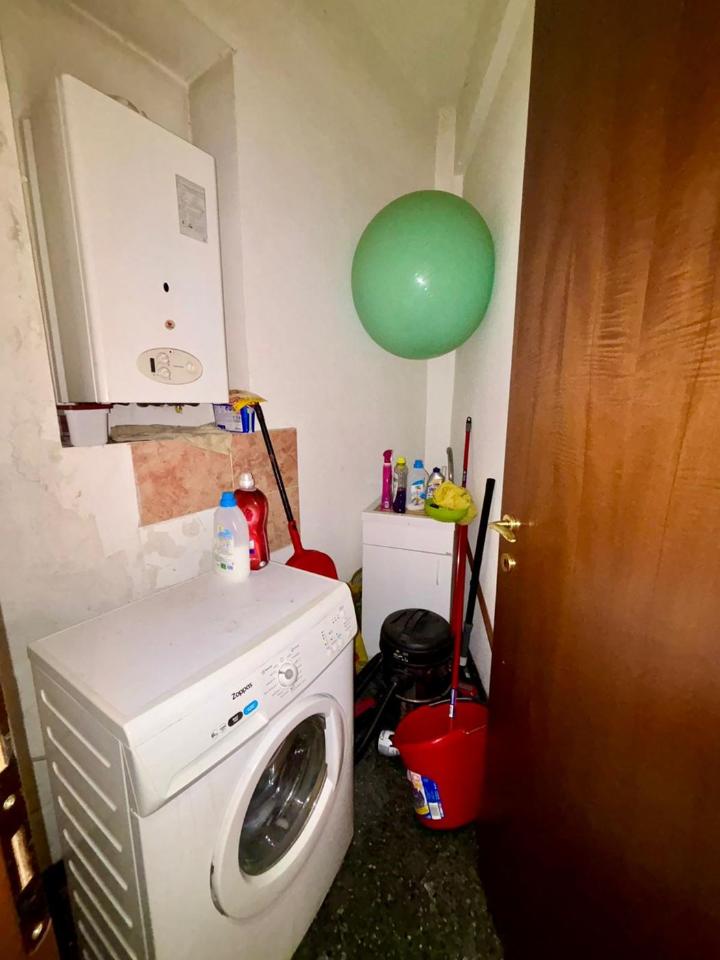 appartamento in vendita a Genova in zona Sestri Ponente